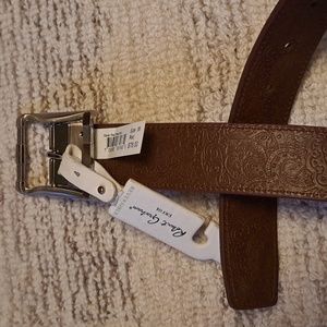 Robert Graham Red Leather Reversible Dress Belt with Paisley print Size 36